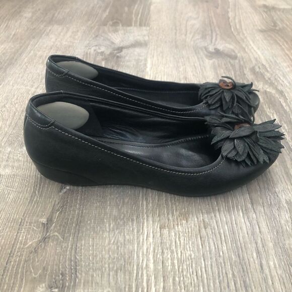 Ecco Black Leather Keystone Flower Slip-On Flats Shoes Women Size 38 EU 7-7.5 US - Picture 4 of 10